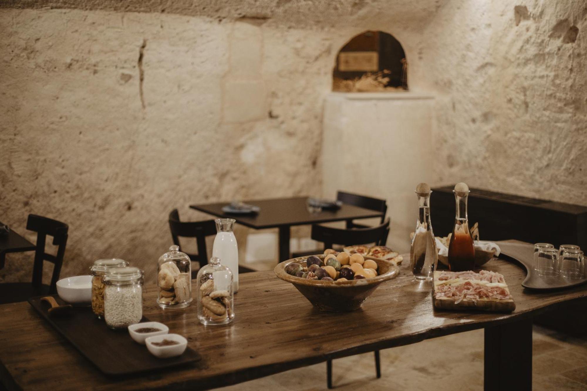 Aque Cave Hotel Matera Exterior photo